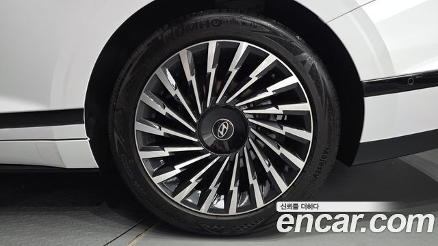 Hyundai Grandeur Hybrid (GN7) Calligraphy 2025 — фото 21