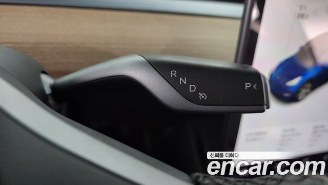 Tesla Model Y Long Range AWD 2021 — фото 9
