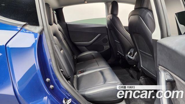 Tesla Model Y Long Range AWD 2021 — фото 11