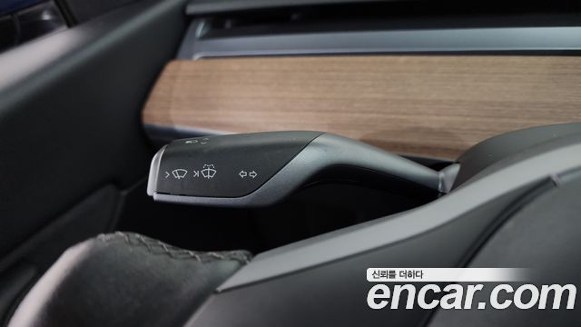 Tesla Model Y Long Range AWD 2021 — фото 27