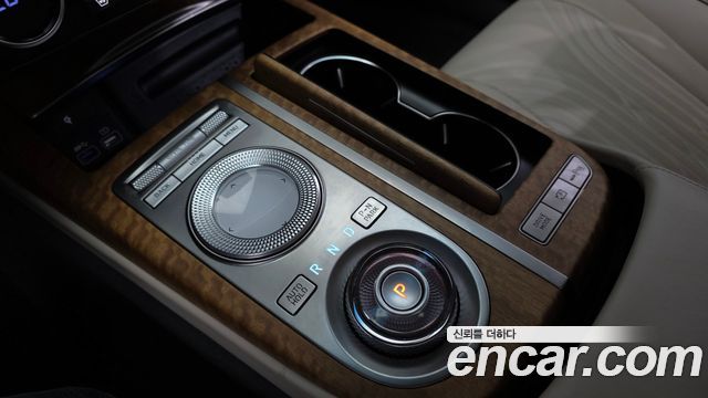 Genesis G80 (RG3) Gasoline 2.5 Turbo AWD 2022 — фото 9