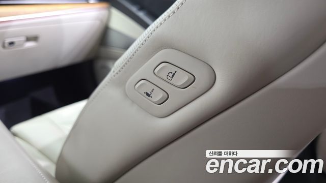 Genesis G80 (RG3) Gasoline 2.5 Turbo AWD 2022 — фото 35