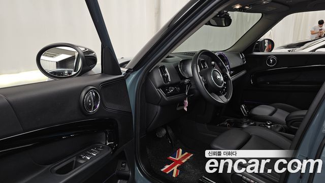 MINI Cooper Countryman Classic 2nd 2024 — фото 10