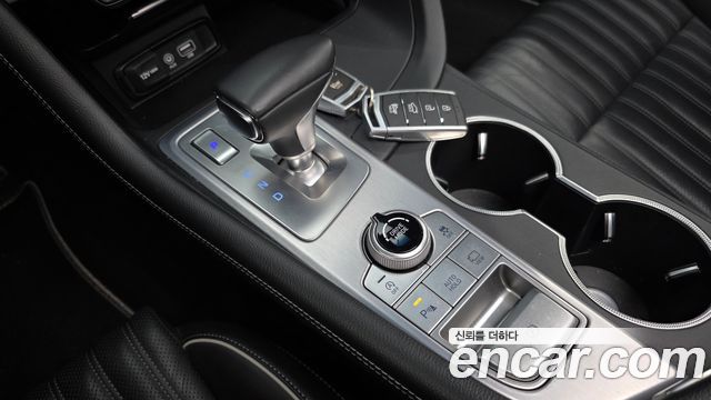 Genesis G70 2.0T Sport Package 2018 — фото 9