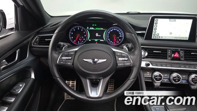 Genesis G70 2.0T Sport Package 2018 — фото 18