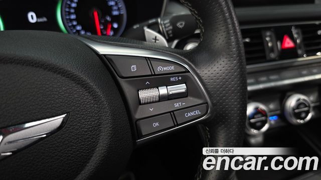 Genesis G70 2.0T Sport Package 2018 — фото 38