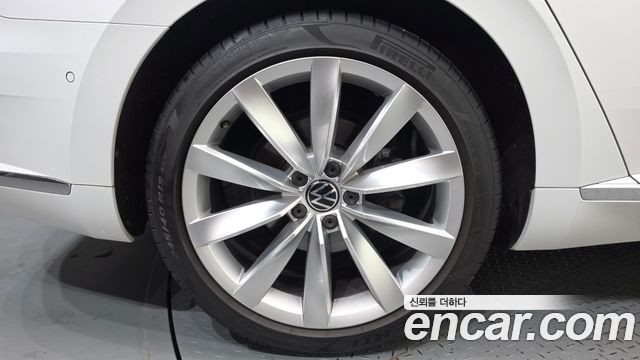 Volkswagen Arteon 2.0 TDI Prestige 2023 — фото 5