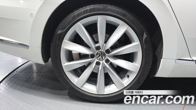 Volkswagen Arteon 2.0 TDI Prestige 2023 — фото 5