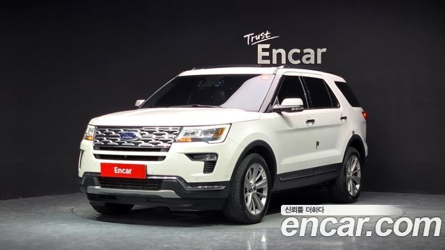 Ford Explorer 2.3 Limited 4WD 5th