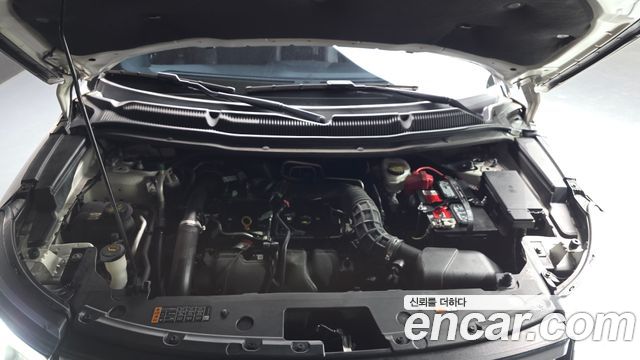 Ford Explorer 2.3 Limited 4WD 5th 2019 — фото 6