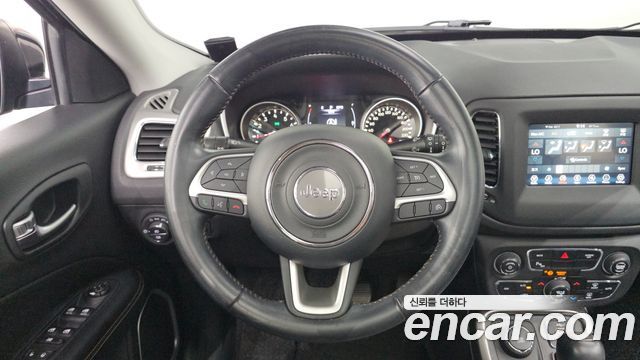 Jeep Compass (II) 2.4 Longitude AWD 2019 — фото 11