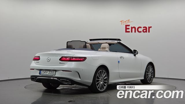 Mercedes-Benz E-Class (W213) E450 4MATIC Cabriolet 2023 — фото 2