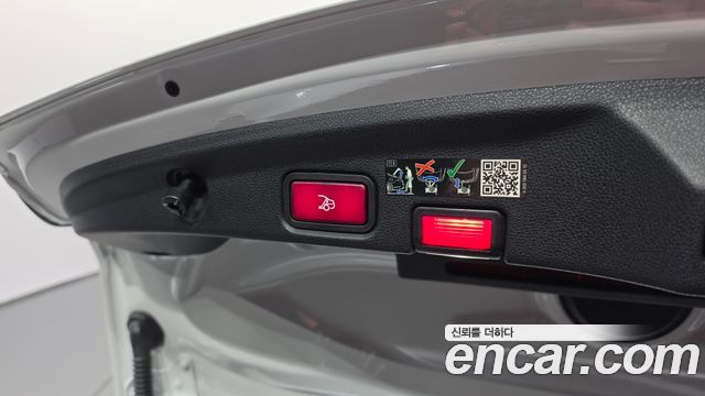Mercedes-Benz E-Class (W213) E450 4MATIC Cabriolet 2023 — фото 38