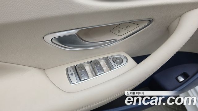 Mercedes-Benz E-Class (W213) E450 4MATIC Cabriolet 2023 — фото 43