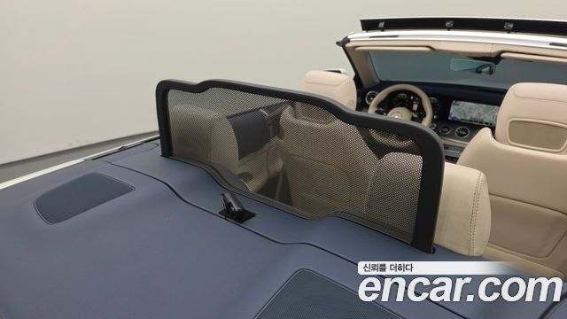 Mercedes-Benz E-Class (W213) E450 4MATIC Cabriolet 2023 — фото 48