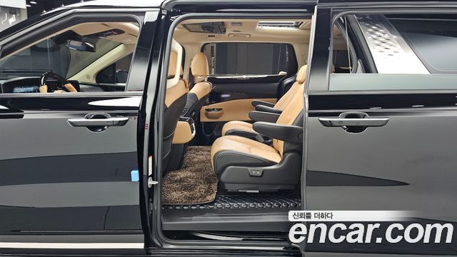Kia Carnival (IV) Gasoline 9-Seater Signature 2023 — фото 12