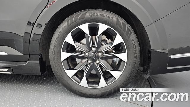 Kia Carnival (IV) Gasoline 9-Seater Signature 2023 — фото 21
