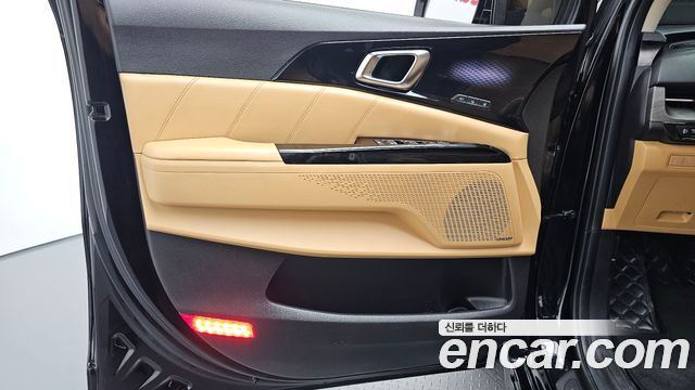 Kia Carnival (IV) Gasoline 9-Seater Signature 2023 — фото 24