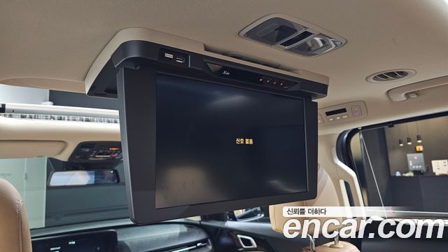 Kia Carnival (IV) Gasoline 9-Seater Signature 2023 — фото 32
