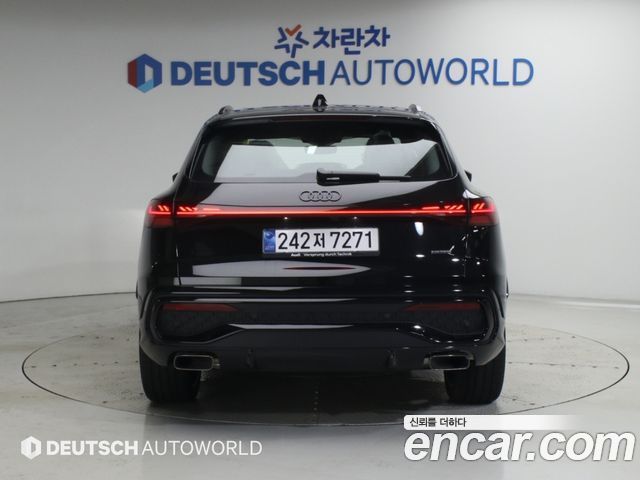 Audi Q5 (80A) 45 TFSI Quattro S Line Black Ediiton 2025 — фото 4