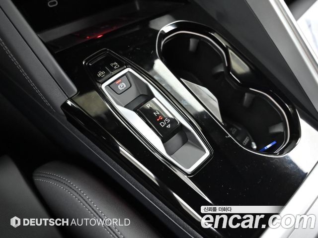 Audi Q5 (80A) 45 TFSI Quattro S Line Black Ediiton 2025 — фото 9