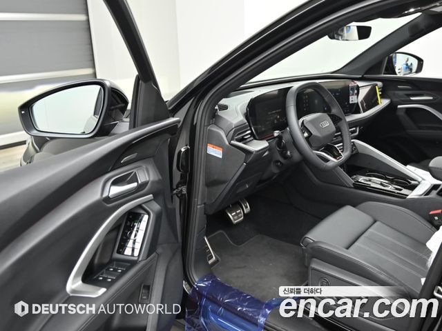 Audi Q5 (80A) 45 TFSI Quattro S Line Black Ediiton 2025 — фото 15