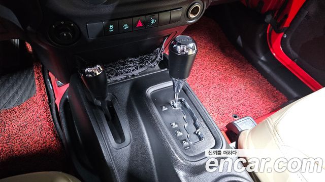 Jeep Wrangler (JK) 3.6 Sport 2Door 2016 — фото 9