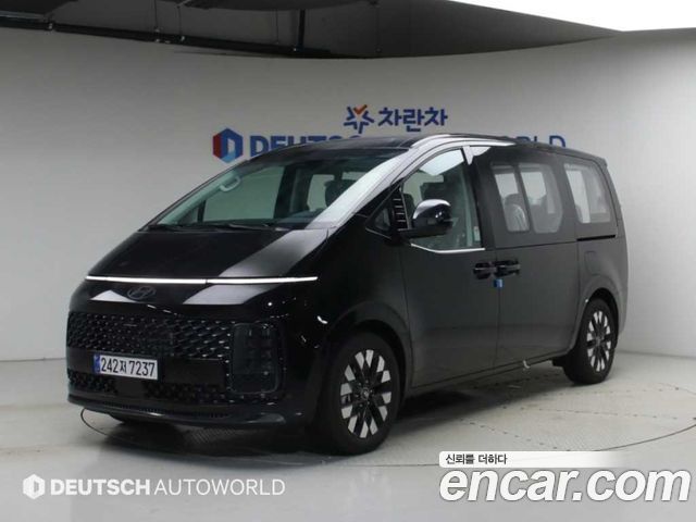 Hyundai Staria 4WD Lounge 7-Seater Inspiration 2025 — фото 1