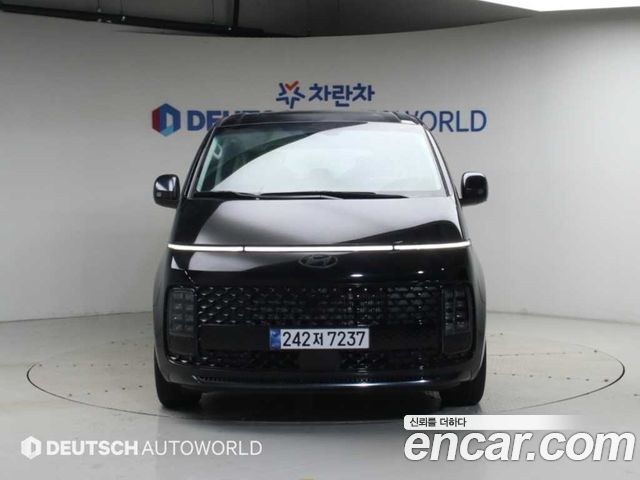 Hyundai Staria 4WD Lounge 7-Seater Inspiration 2025 — фото 3