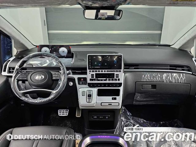 Hyundai Staria 4WD Lounge 7-Seater Inspiration 2025 — фото 7