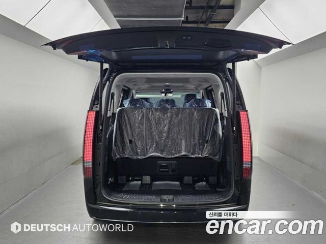 Hyundai Staria 4WD Lounge 7-Seater Inspiration 2025 — фото 23