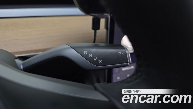 Tesla Model Y Standard Range RWD 2021 — фото 9