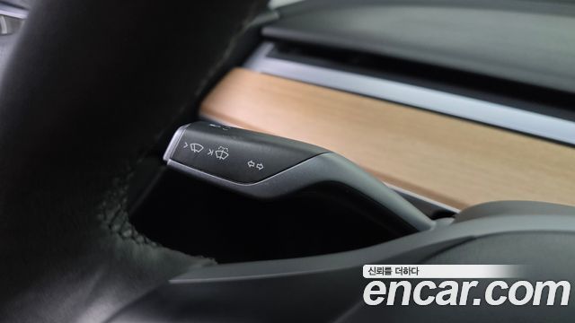 Tesla Model Y Standard Range RWD 2021 — фото 29