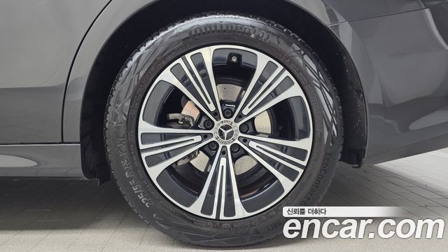 Mercedes-Benz E-Class (W214) E200 Avantgarde 2025 — фото 21
