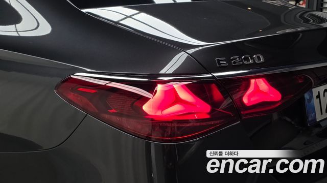 Mercedes-Benz E-Class (W214) E200 Avantgarde 2025 — фото 23