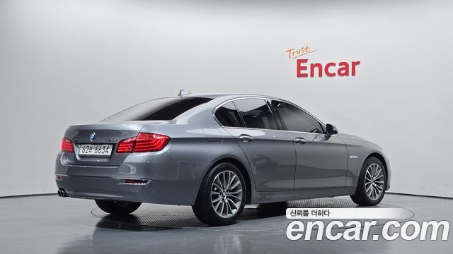 BMW 5 Series (F10) 528i xDrive Luxury Plus 2015 — фото 2