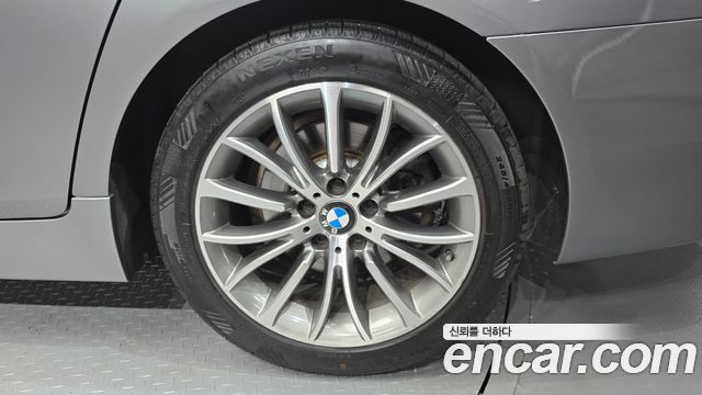 BMW 5 Series (F10) 528i xDrive Luxury Plus 2015 — фото 5