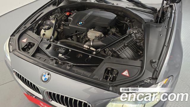 BMW 5 Series (F10) 528i xDrive Luxury Plus 2015 — фото 6