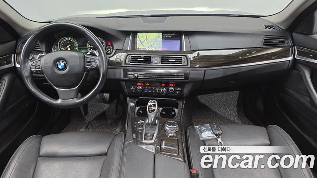 BMW 5 Series (F10) 528i xDrive Luxury Plus 2015 — фото 7