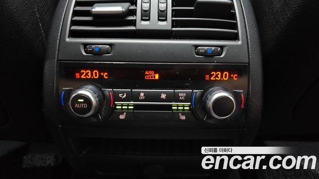 BMW 5 Series (F10) 528i xDrive Luxury Plus 2015 — фото 19