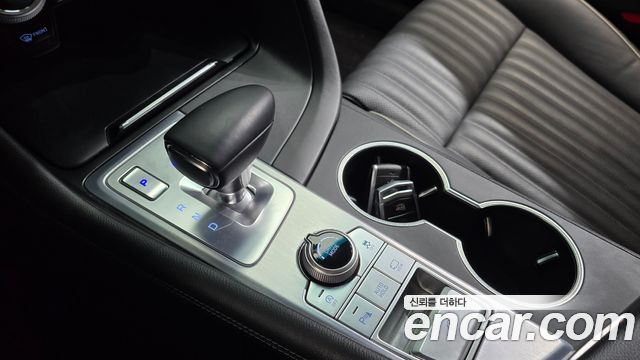 Genesis G70 2.0T AWD Elite 2019 — фото 9