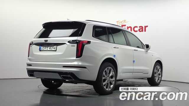 Cadillac XT6 3.6 Sport 2020 — фото 2