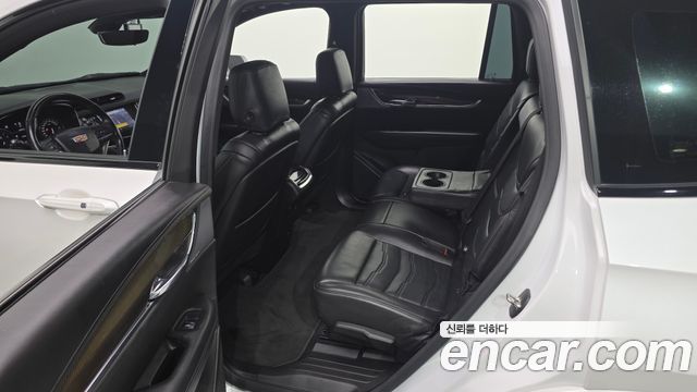Cadillac XT6 3.6 Sport 2020 — фото 11