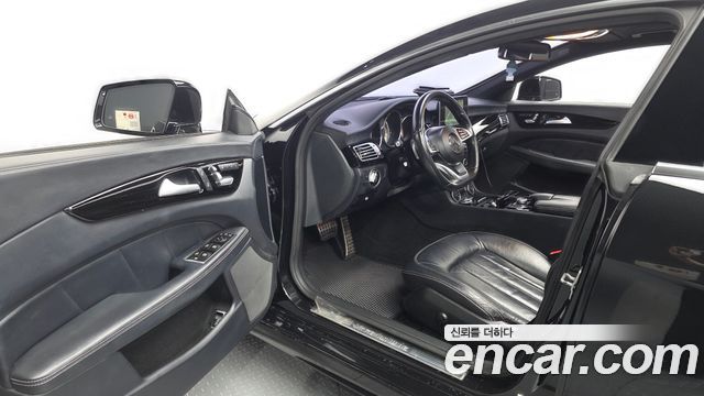 Mercedes-Benz CLS-Class (W218) CLS250 d 4MATIC AMG Line 2017 — фото 10