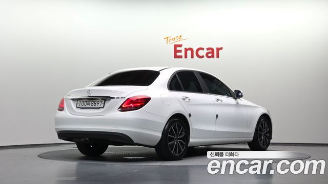 Mercedes-Benz C-Class (W205) C200 2019 — фото 2