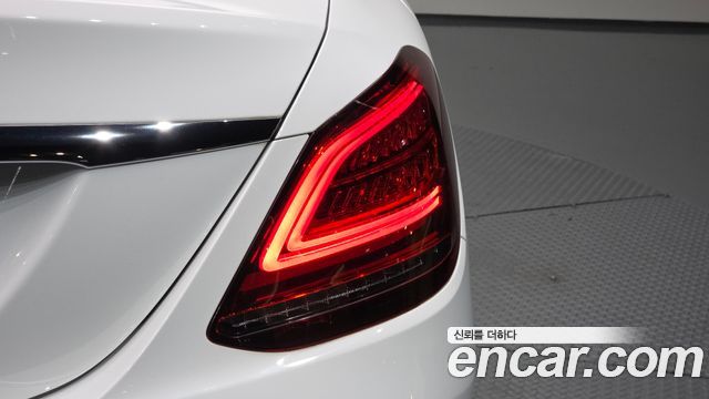 Mercedes-Benz C-Class (W205) C200 2019 — фото 23