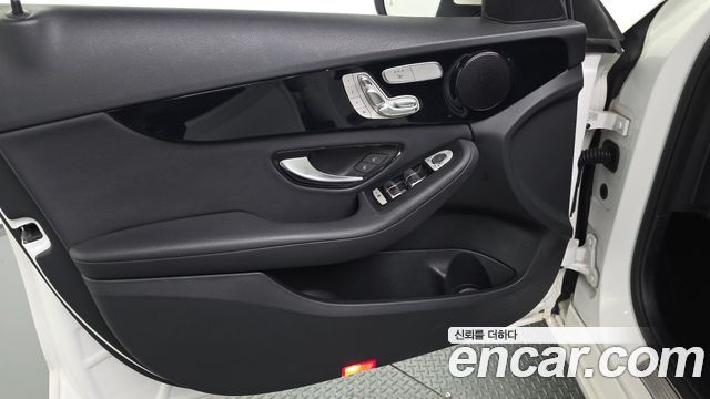 Mercedes-Benz C-Class (W205) C200 2019 — фото 24
