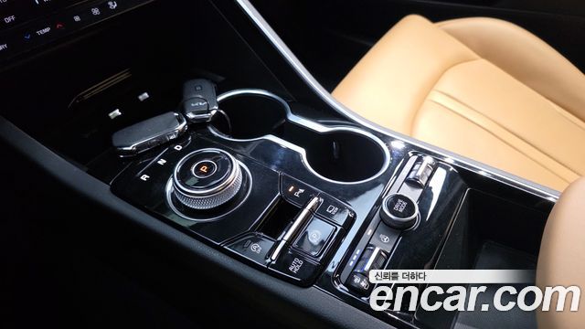Kia K5 (III) 1.6 Turbo Prestige 2023 — фото 9