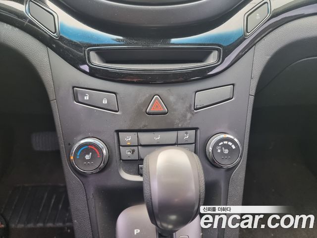Chevrolet Orlando 2.0 Diesel LT Premium 2012 — фото 20