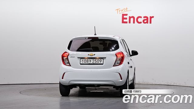 Chevrolet Spark LT 2021 — фото 4